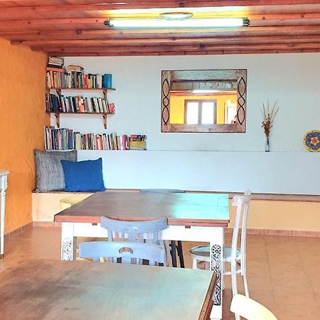 Casa Castel Turismo Rural Serrate Ngoại thất bức ảnh